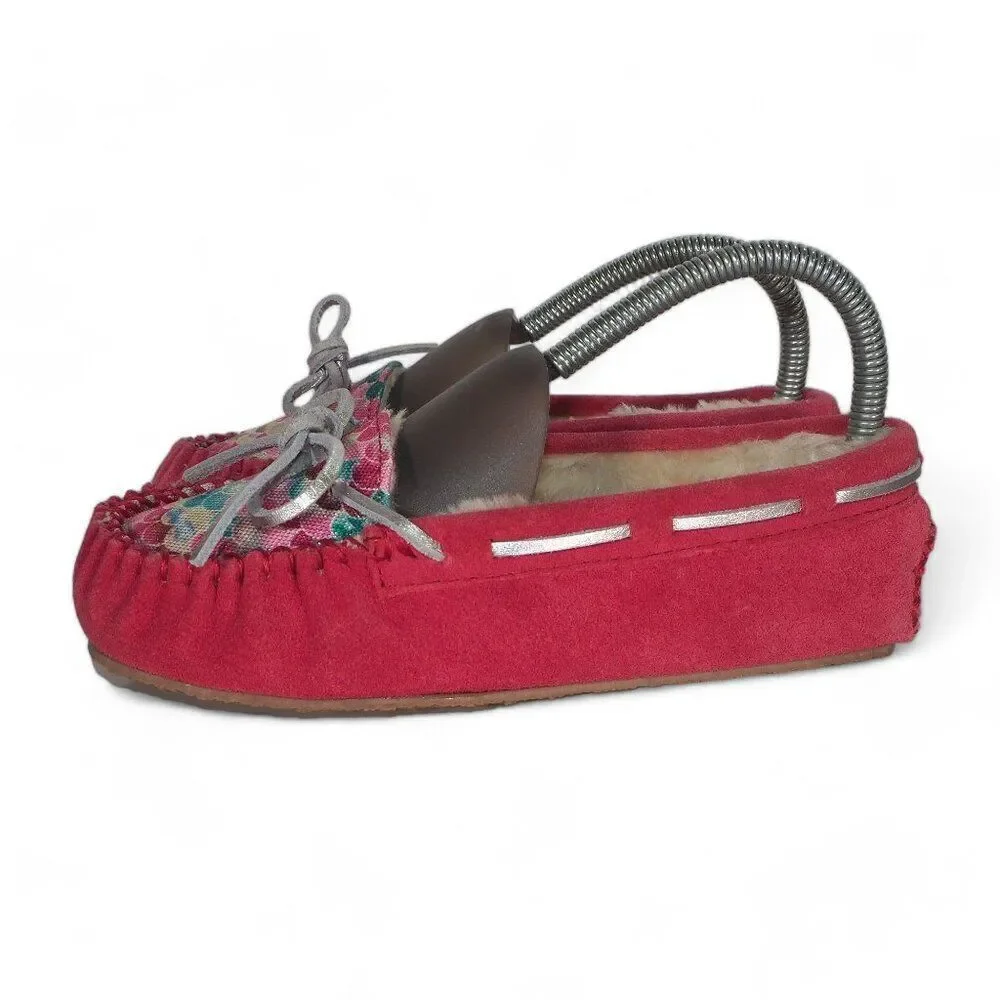 Minnetonka brand cassie